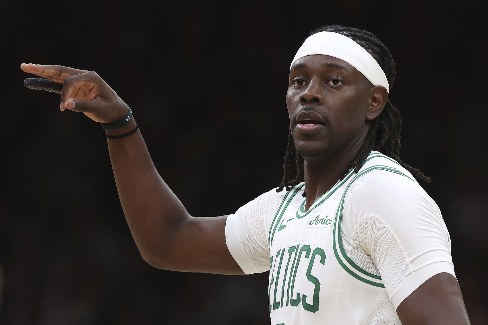 霍勒迪锁定新赛季首发后卫席位 但比赛风格或将迎来调整