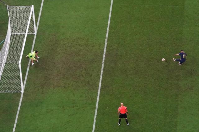 开云体育中国-赢世界杯决赛点球大战 大马丁使了哪些花招诡计？