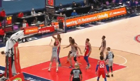 开云体育登录-左膝恐怖反关节！恩比德再遇伤病将接受核磁检查