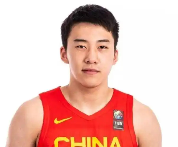 开云体育入口-不是王俊杰，广东或锁定新援，母亲国手，签字费或超1000万|广东男篮|徐昕|易建联|杨鸣|篮板_新浪体育_新浪新闻